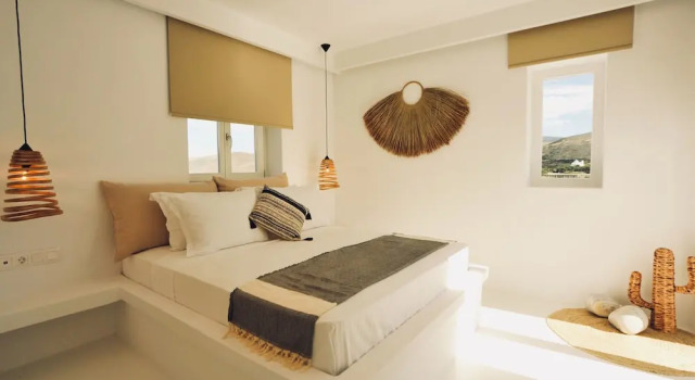 Pili Pala Suites, Prenota Hotel Episkopianá Paro