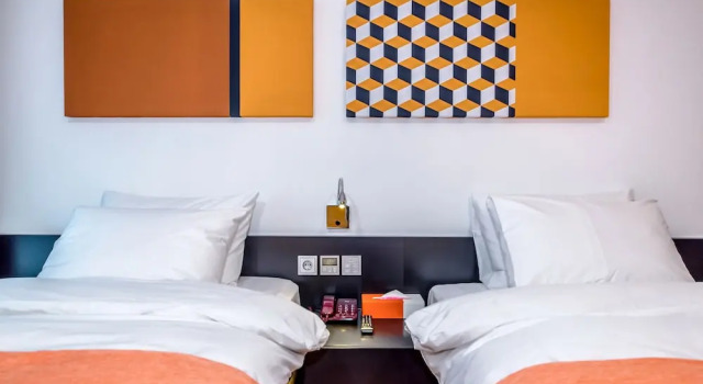 Двухместный номер Standard с балконом и с видом на город Co-op City Hotel Seongsan