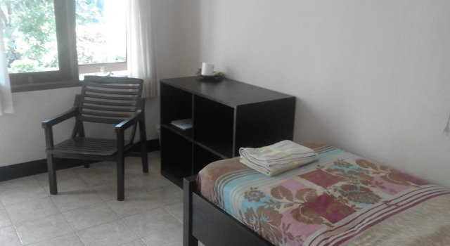 Indah Homestay and Cooking classes, Book Hotel Senggigi Lombok