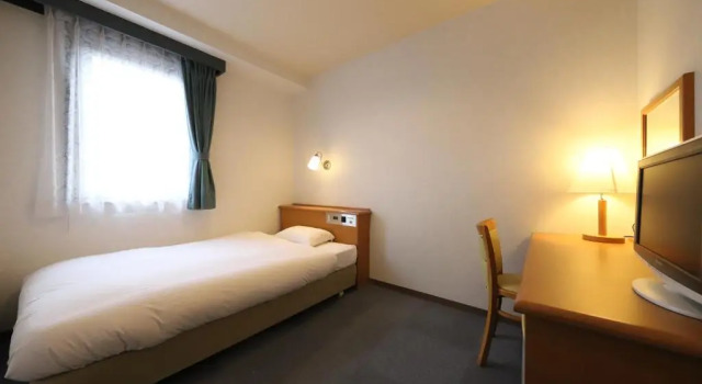 Двухместный номер Standard Smile Hotel Takaoka Ekimae