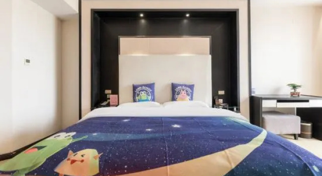 Семейный люкс Junyi International Hotel
