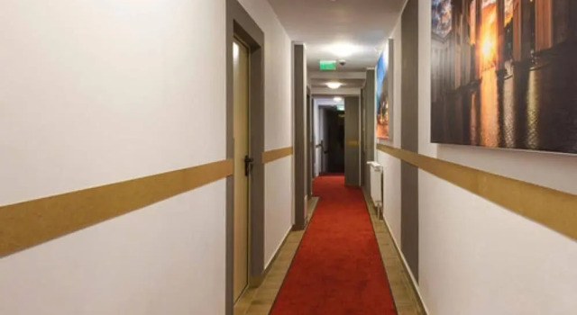 Hotelroom In Berlin n6 Prenzlauer Berg, Varaa Hotelli Prenzlauer Berg Berliini, lähellä Helmholtzplatz