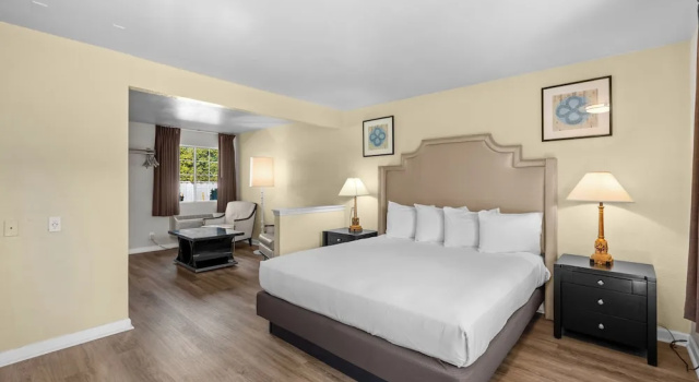 Двухместный люкс Rose Garden Inn - San Jose Airport