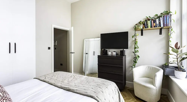 Well-decorated Notting Hill Flat
