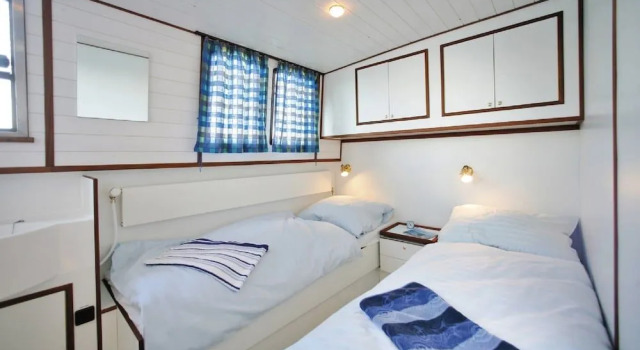 Apartments and Boats at Niderviller Harbor by Kuhnle-Tours, Varaa Huoneisto Niderviller 