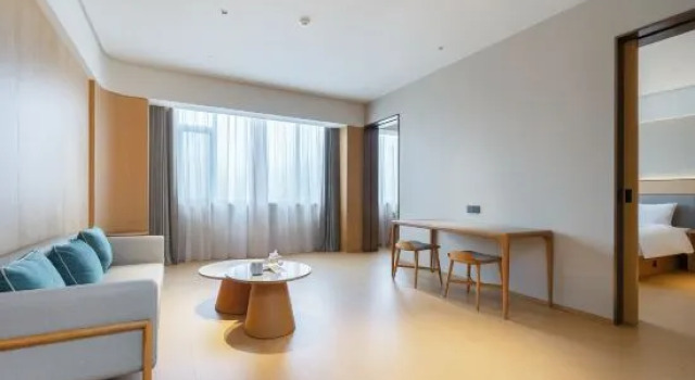 Люкс Deluxe JI Hotel (Altay Wubaili Fengqing Jiequ)