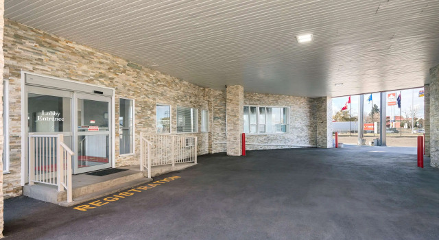 Econo Lodge Inn & Suites, Varaa Hotelli Medicine Hat Southern Alberta