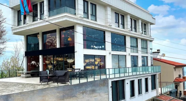 Tsira Suite