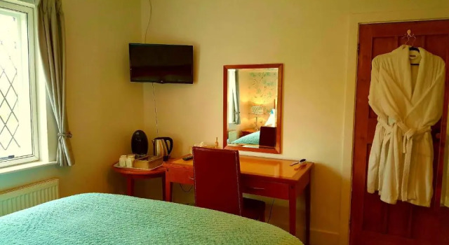 Sadlers Guest House, Забронировать Гостевой дом Отели Англии с завтраком, Завтраки
