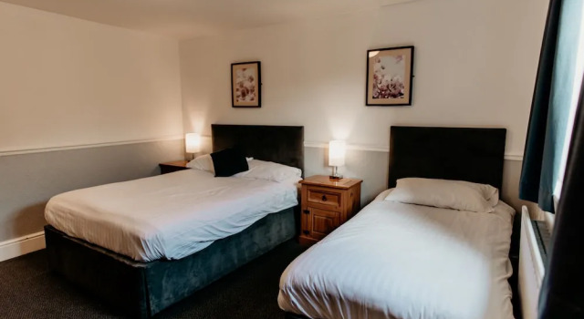 Номер Standard Oak Farm Hotel