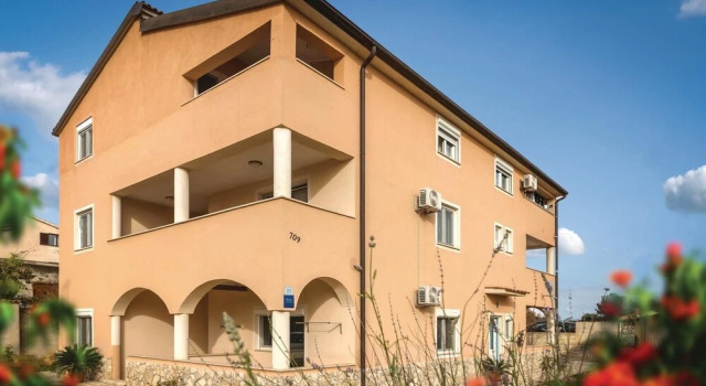 Nice Home in Liznjan With Wifi and 1 Bedrooms, Reserva ahora Hotel Hoteles en Pula con aparcamiento, Aparcamiento