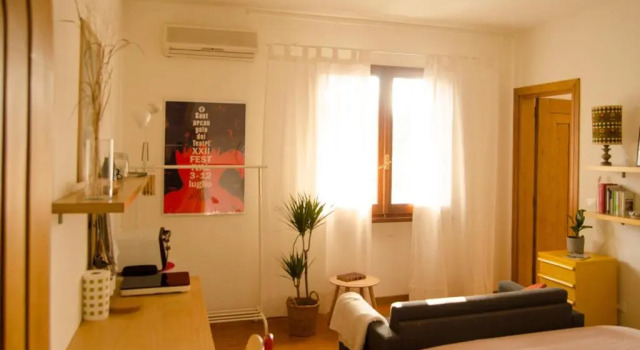 Monolocale in villa, a 300 metri dal centro