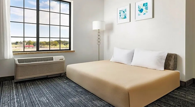 Четырёхместный люкс с 2 комнатами TownePlace Suites by Marriott Roswell