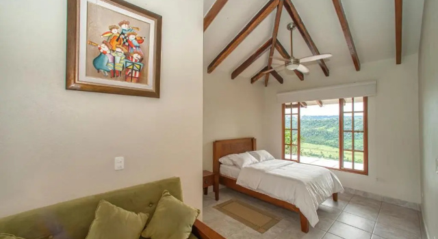 Люкс с видом на горы Kapari Natural Lodge & Spa