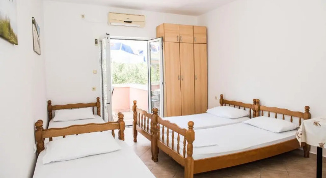 Apartment Lucky 4, Забронировать Апартаменты/квартира Тиват Округ Тиват, рядом с Пляж Вайкики