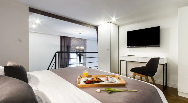 DeZign Apartments