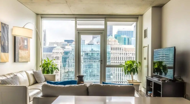 Апартаменты 2BR/2BA Brand New Executive Luxury Suite w/ Rooftop Pool, Gym and Balcony by ENVITAE