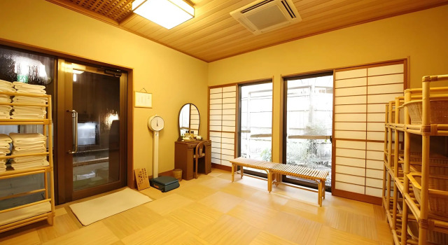 Kashiwaya Honten, Book Hotel Ueda Nagano
