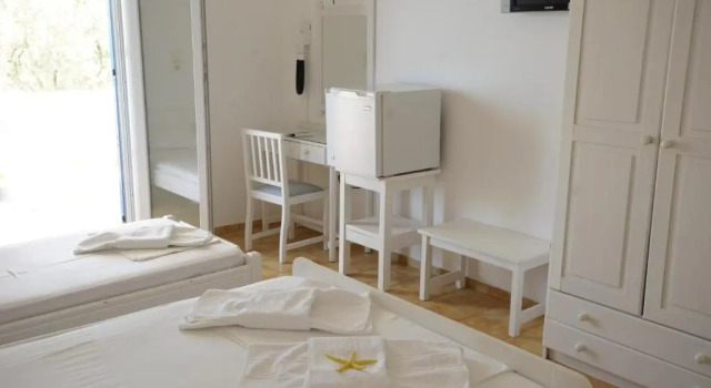 Трёхместный номер Standard Galatis Beach Hotel