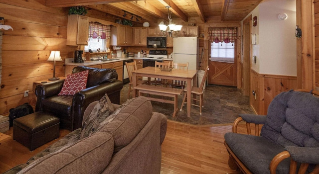 The Bear Cabin by Eagles Ridge Resort