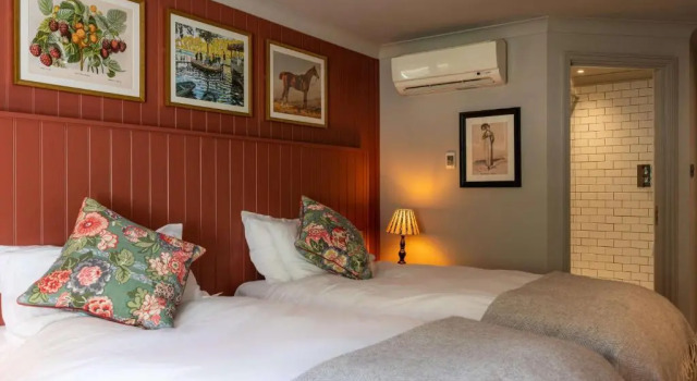 Dukes Head Hotel, Rezervați Hotel Wallington Londra Mare