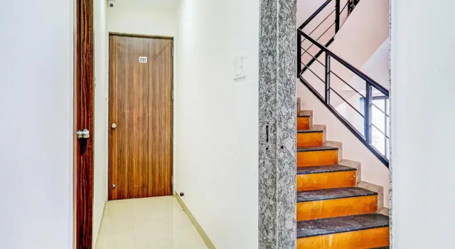 Sunshine Executive by Fab Hotel