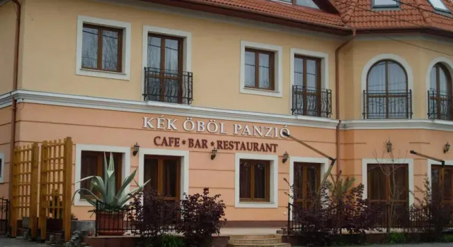 Kék Öböl Panzió, Rezervovat Hotel Balatonfuzfo 