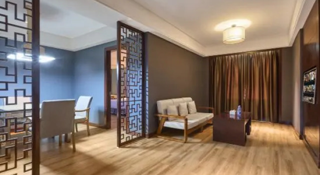 Люкс Zijinghua Hotel (Yongzhou Lengshuitan)