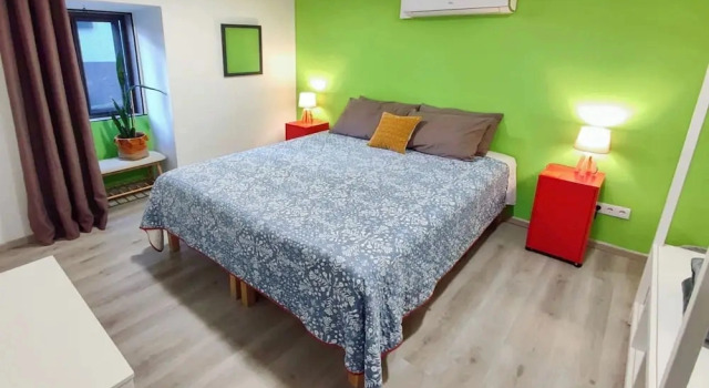 Апартаменты с 2 комнатами с видом на сад Modern 2BR Ground-floor Flat BBQ Patio Parking