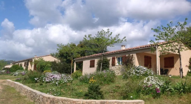 Residence Cucunacciu, Varaa Hotelli Cargèse 