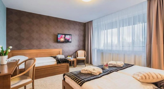 Трёхместный номер Standard Kontakt Wellness Hotel