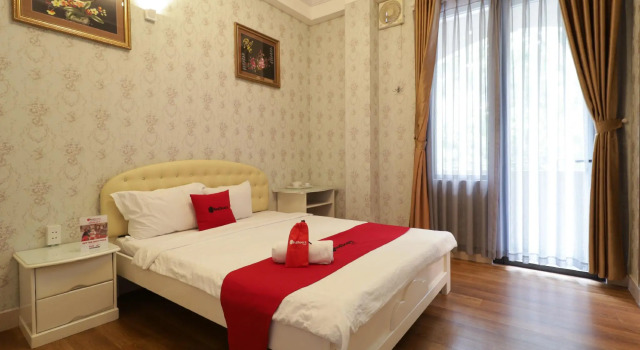 RedDoorz Truc Huyen Hotel, Забронировать Отель Binh Tan District 
