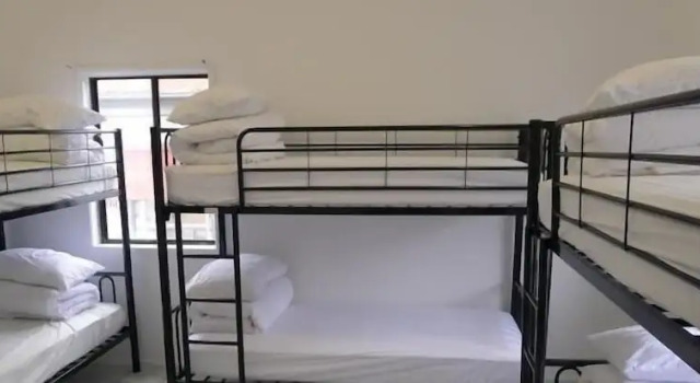 Кровать в общем номере (женский номер) Gonow Family Backpackers Hostel