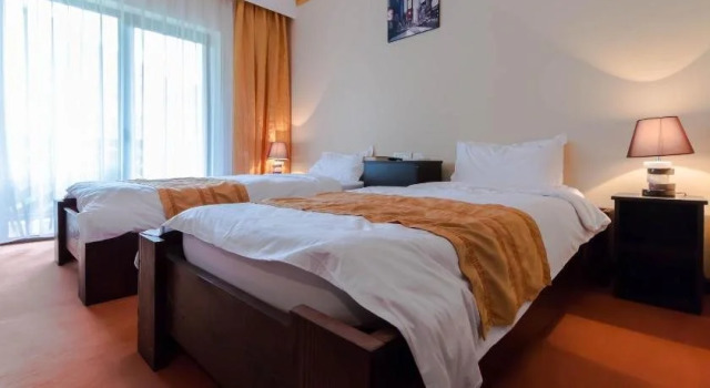 Pensiunea Sun-Reno, Rezerwuj Hotel Hotele w Carpathians - Romania z parkingiem, Parking