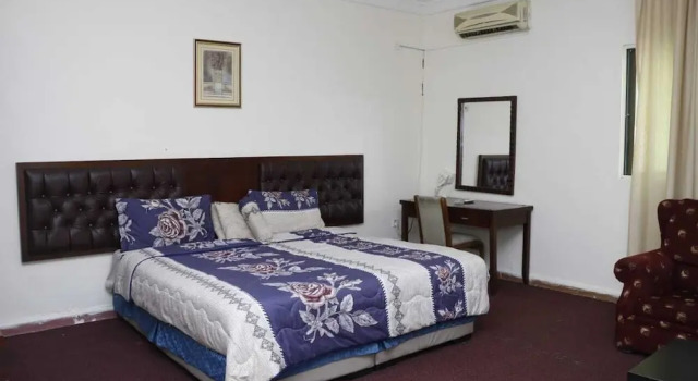 Трёхместный семейный номер Standard Seleen Hotel Suites