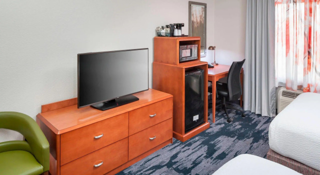 Четырёхместный номер Standard Fairfield Inn & Suites by Marriott Austin Parmer Tech Ridge