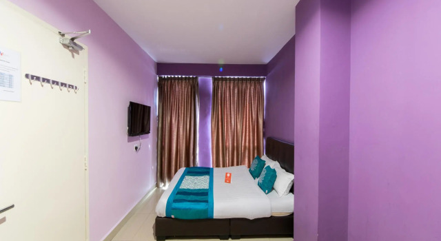 OYO 131 Dejaya Hotel Kota Damansara