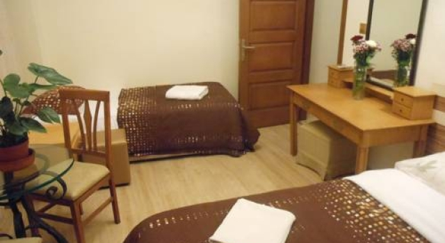 Galata-2 Hotel, Забронировать Отель Бейоглу Стамбул, рядом с Цветочный пассаж