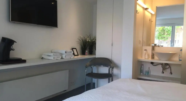 Номер Classic Guesthouse Poppies, Free Parking, No Bikes Inside