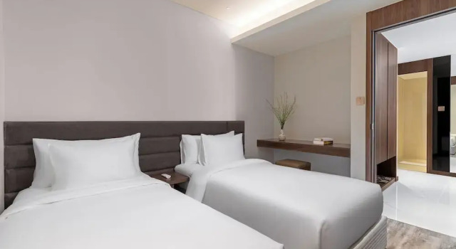 Люкс с 3 комнатами с видом на реку Centre Point Da Nang City Hotel - Afternoon Tea Inclusive