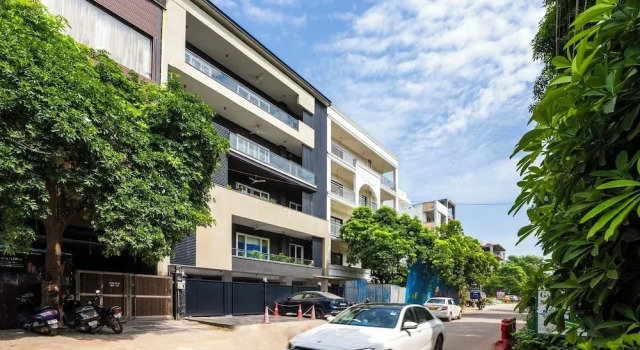 LiveAway Gurugram, Golf Course Road by PACK, Забронировать Отель «постель и завтрак» Гургаон Gurgaon Region, рядом с Улица Гольф-Корс-роуд