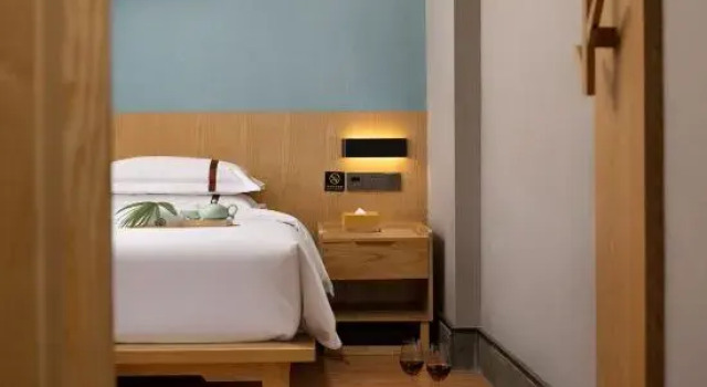 Двухместный люкс Jianjing Hotel (Yueyang Nanhu Square)