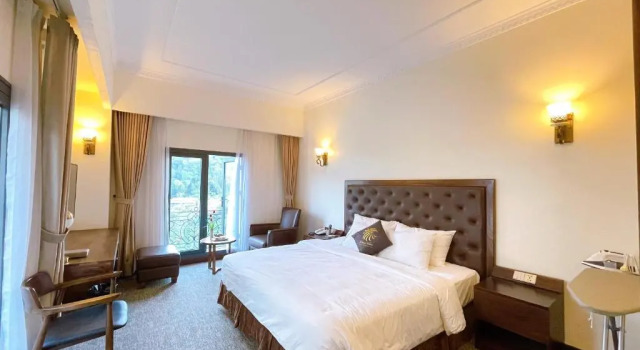 Luksusowy dwuosobowy pokój Phoenix Hotel