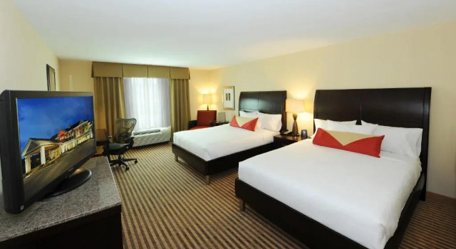 Четырёхместный полулюкс Hilton Garden Inn Columbia/Northeast