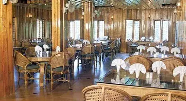 SAJ Jungle Village Thekkady, Забронировать Отель Отели штата Кералы 3 звезды, 3*