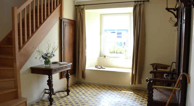 Charming Farmhouse With Large Terrace, Book Vacation Home Houffalize 