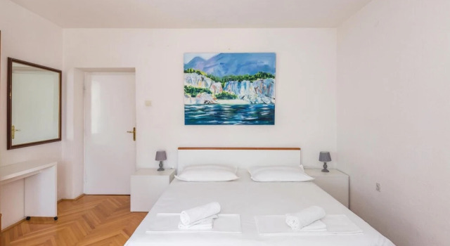Amazing Home in Makarska With Wifi and 3 Bedrooms