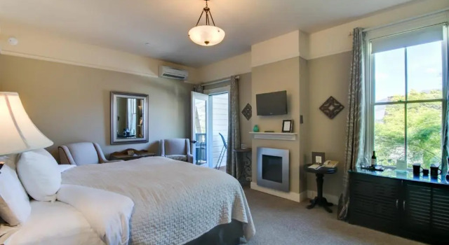 Номер Standard с балконом Winchester Inn