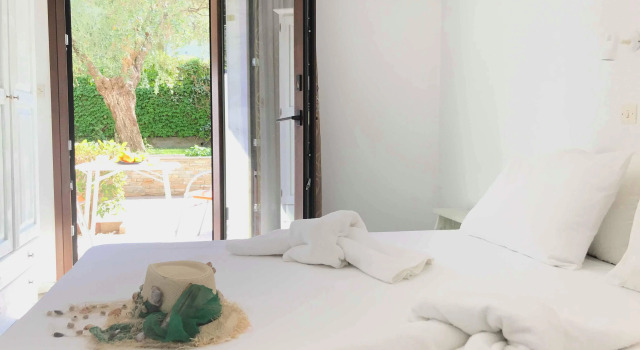 Studios Estrella del mar, Book Hotel Chrisi Akti 