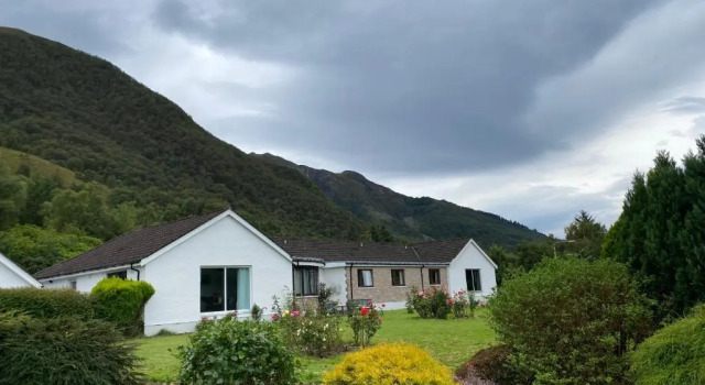 Коттедж с 4 комнатами Lyn leven cottages